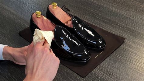 how to stretch fake leather shoes|stretching patent leather shoes.